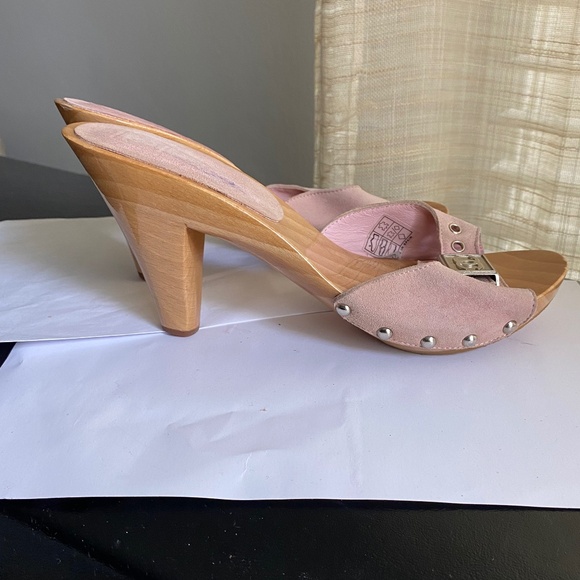 Chanel pink suede leather mules heels adj buckle sandals slides pumps 36 slip-on - Picture 4 of 8